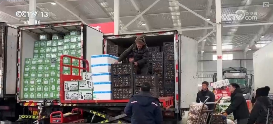 “鲜味经济”“鲜花经济”撬动节前火热消费 多地开启“年货交易模式”