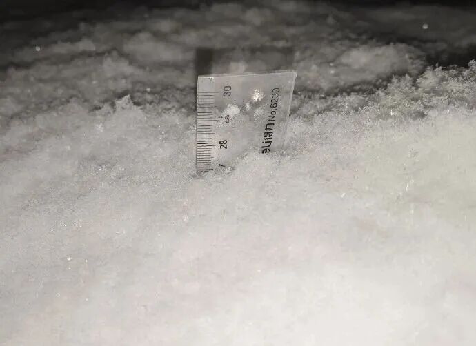 北京鹅毛大雪登热搜？未来几日大部地区寒潮雨雪天气持续！