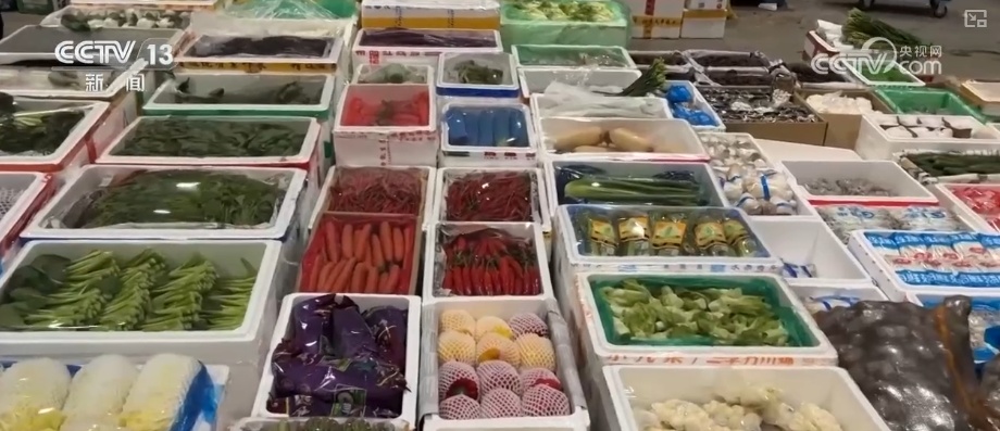 “鲜味经济”“鲜花经济”撬动节前火热消费 多地开启“年货交易模式”