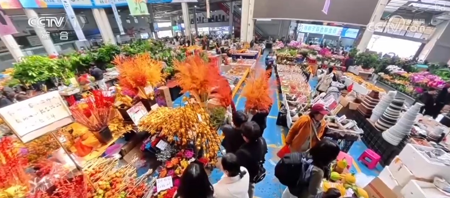 “马”上迎新创意不断 “马踏福来”“马上都来”成“宠儿”点亮节前消费热潮