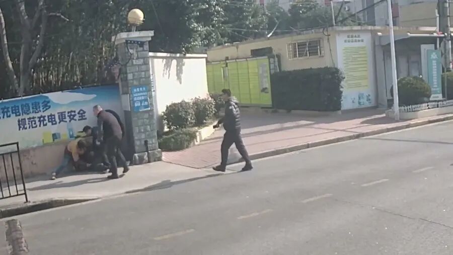 警惕！上海57岁阿姨加入“全国中老年单身旅居养老群”，遇到一名丧偶“军官”