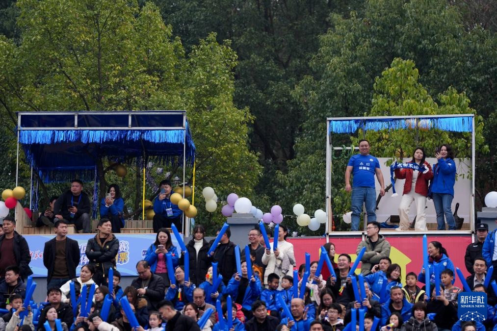 “湘超”冠军城 足球热不熄