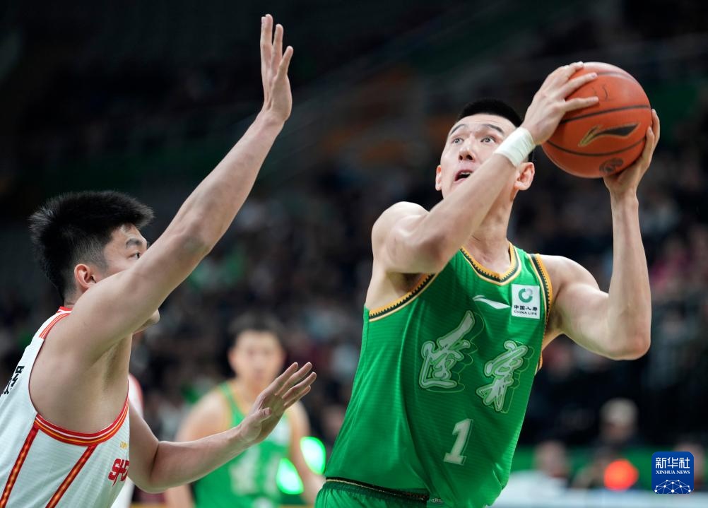 CBA常规赛：辽宁本钢不敌深圳马可波罗