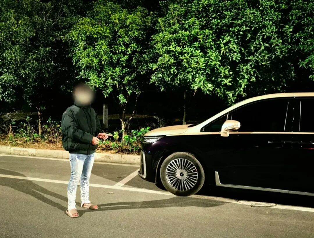 千里投奔网友一起“赚高薪”？结果......