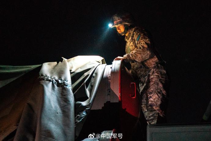 暗夜出击！南部空军全要素实兵演练超燃来袭