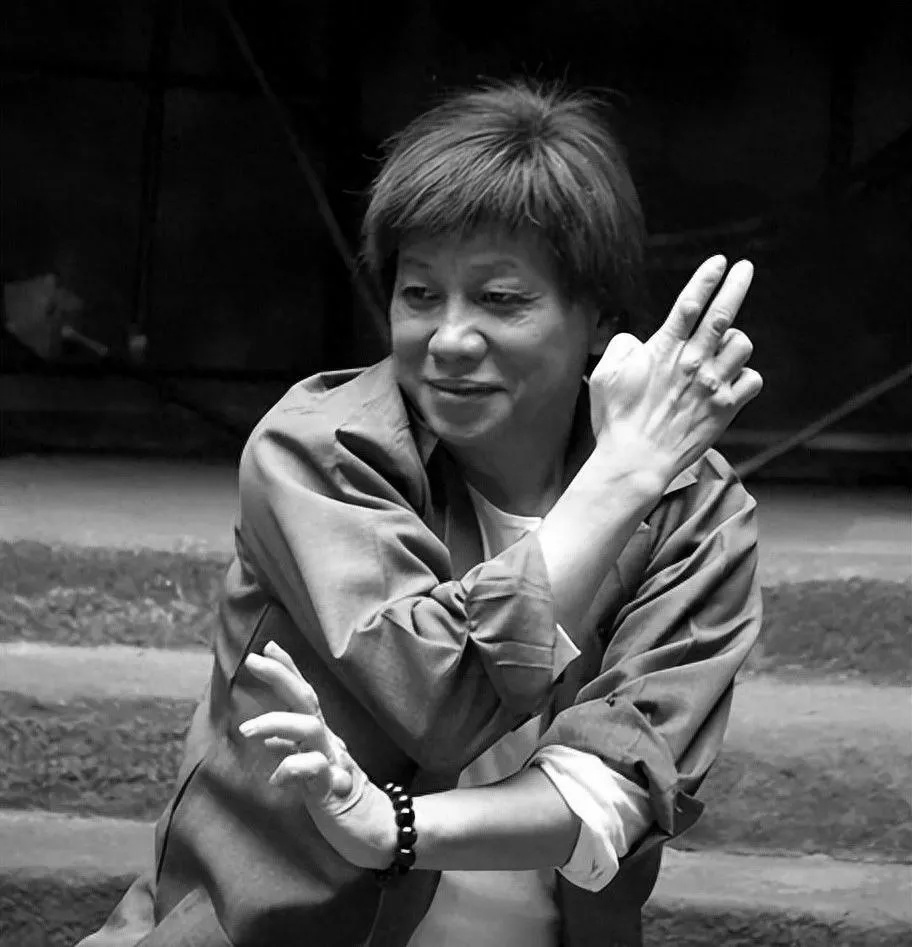 经纪人透露梁小龙离世细节，回应“去世后账号仍在更新”：本想隐瞒死讯，遭到泄密