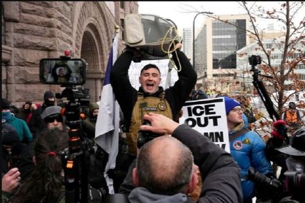 美国在押移民首次超过7万人