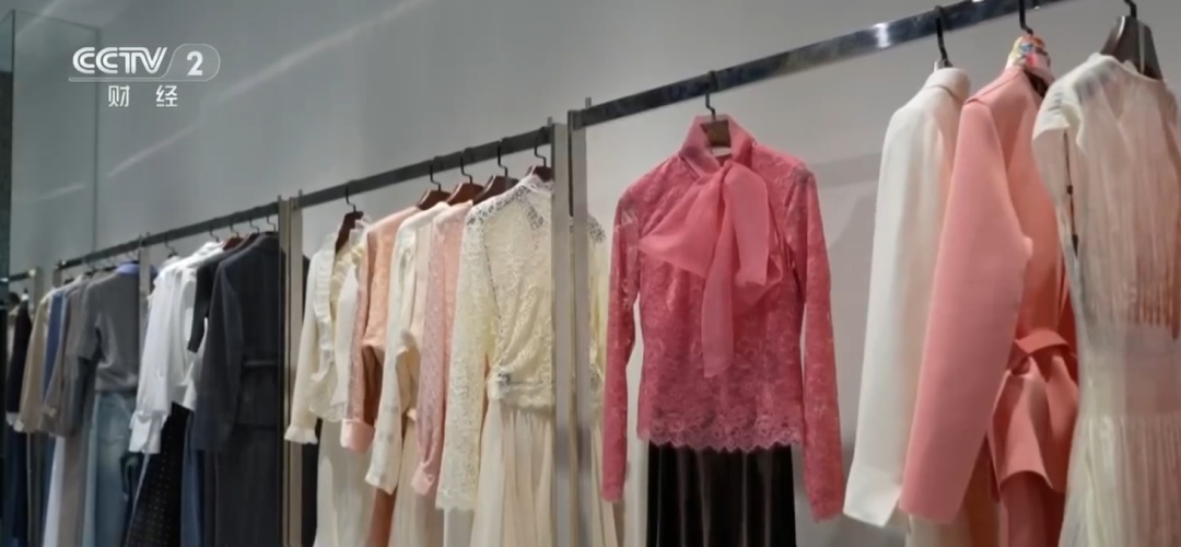 “新中式带着广货行天下”，深圳南油提前半年“穿”出春夏潮流风向