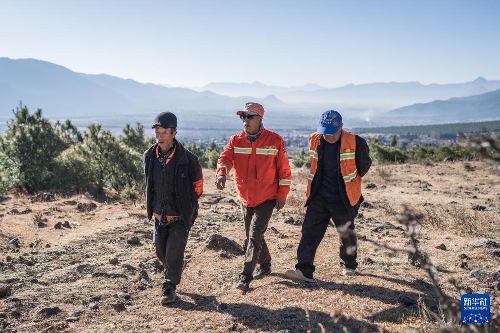玉龙雪山下的山村变迁