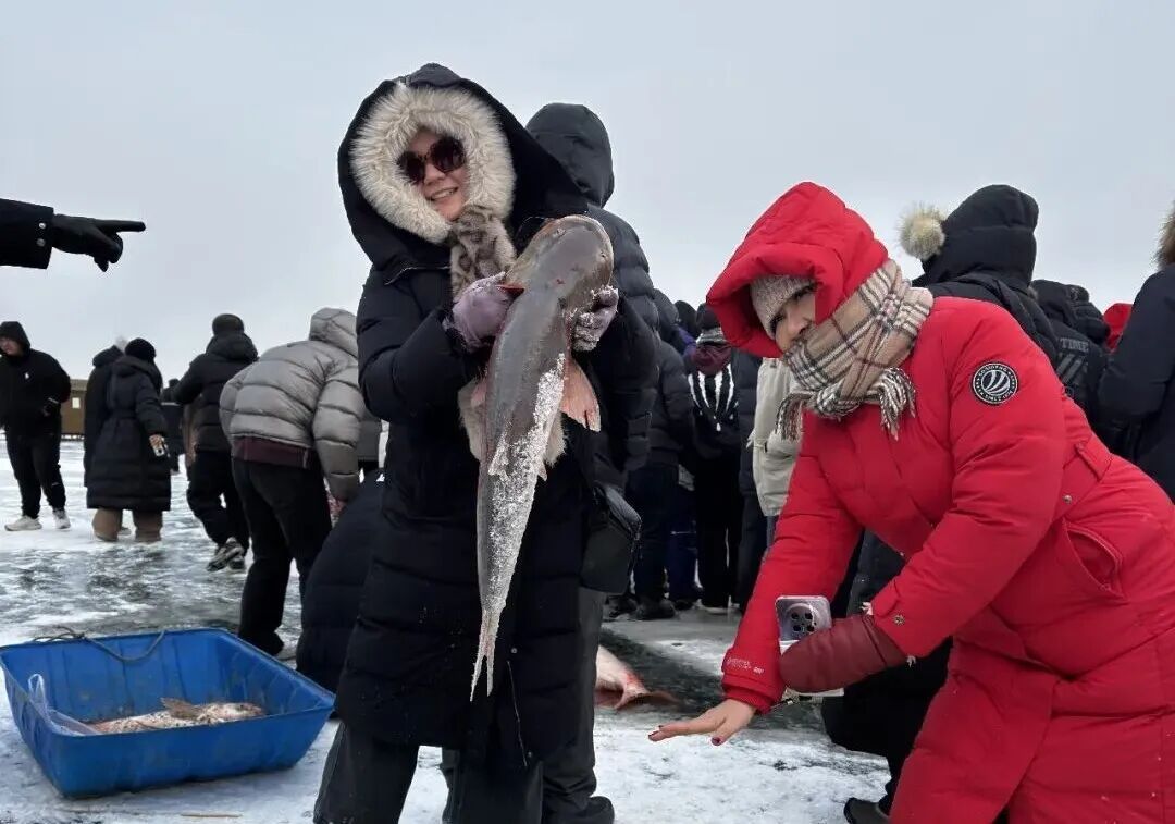 零下30°C的查干湖为何热闹起来了？