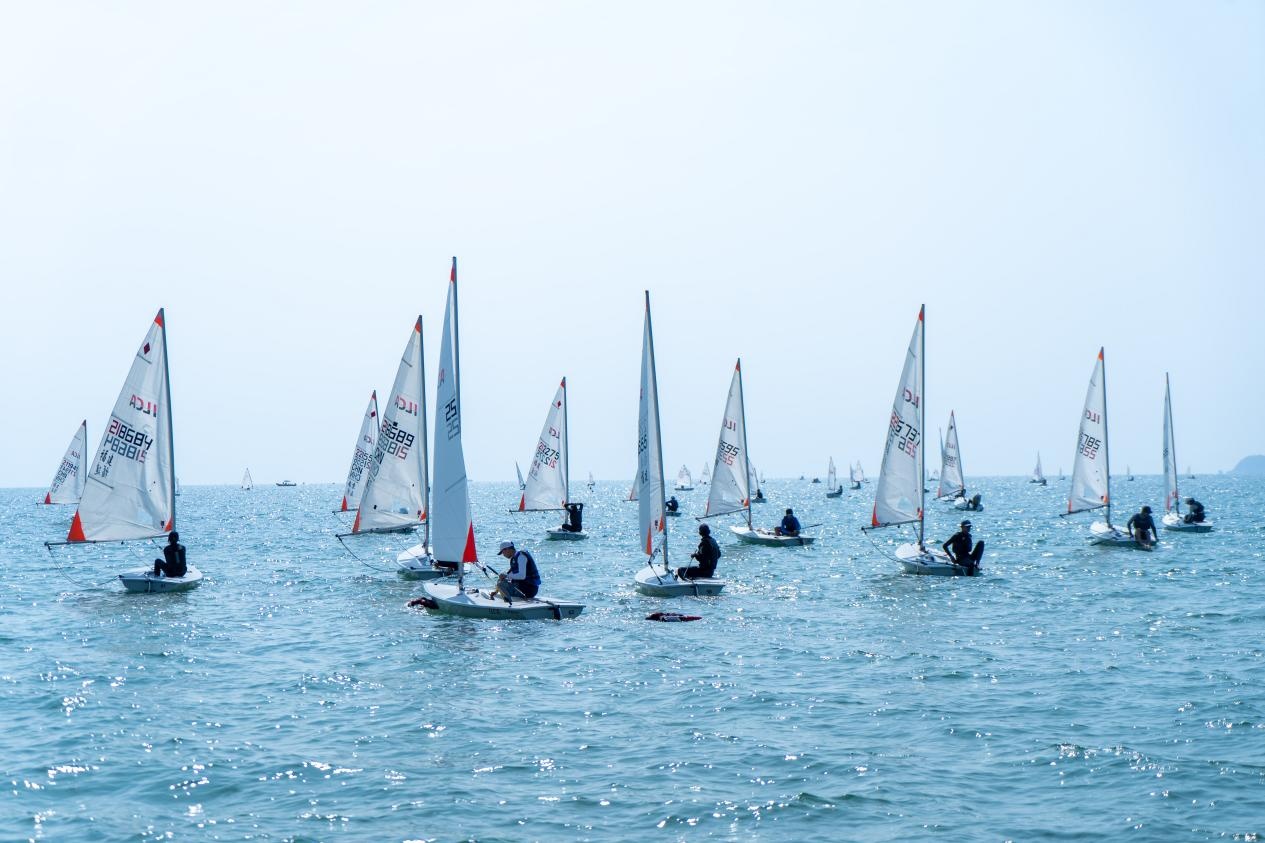 测试赛“首秀” 三亚亚沙会帆船测试赛举行