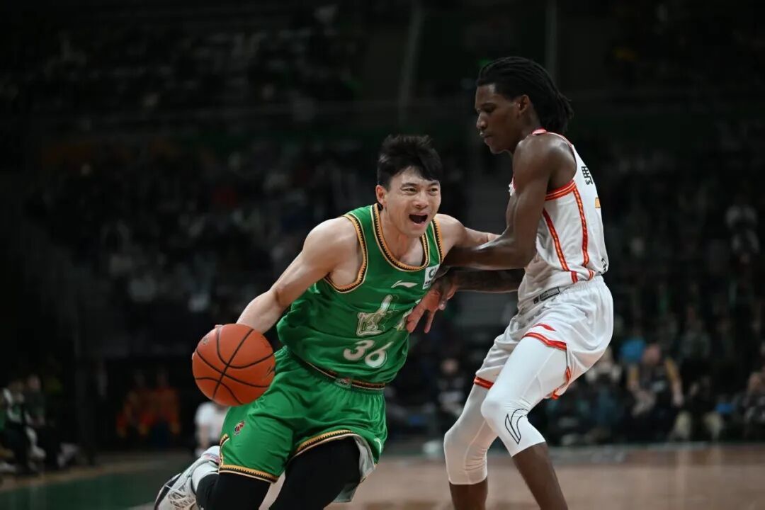 4分之差，辽篮主场惜败深圳队