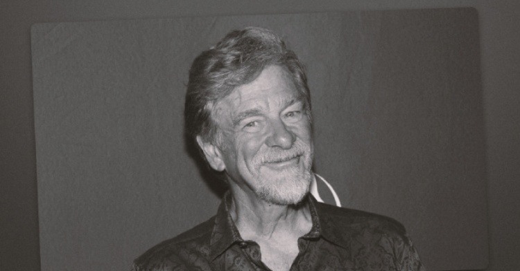 知名导演突然去世，上周还在旅行