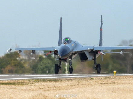 收藏！空军战机训练图上新