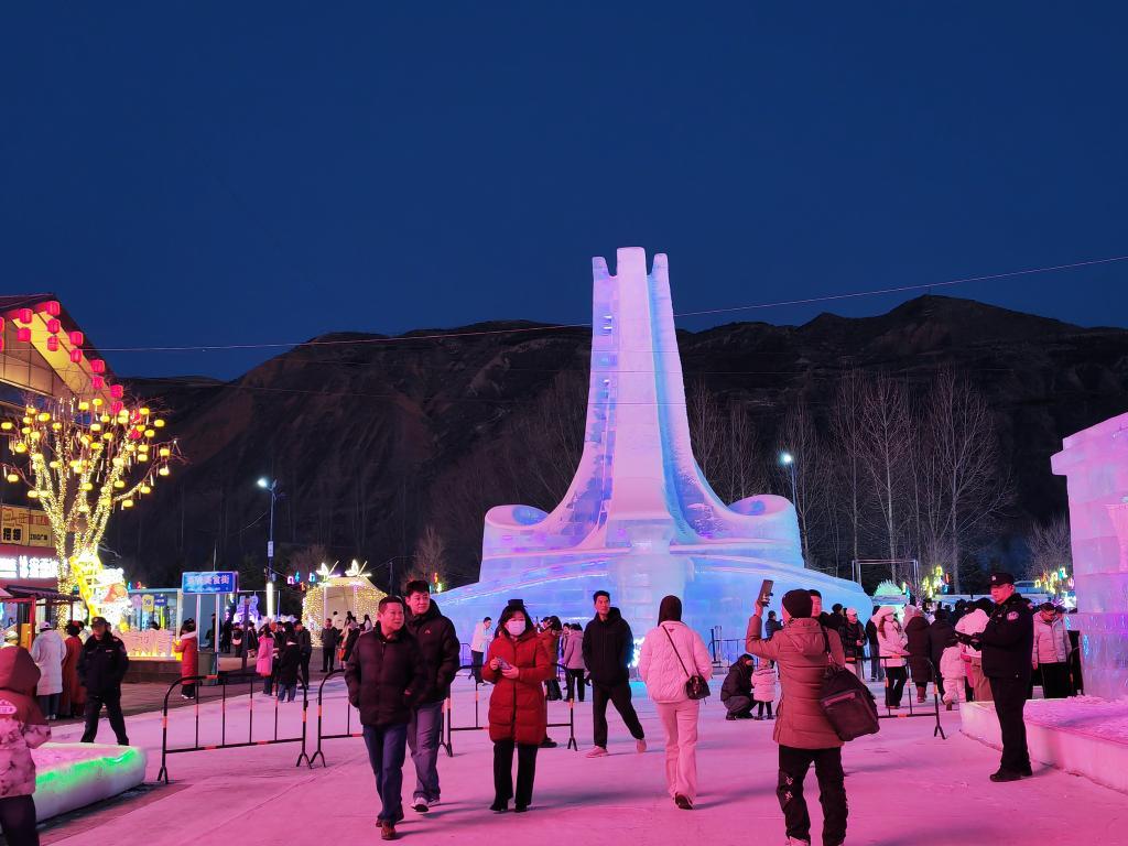 高原雪韵盼春来