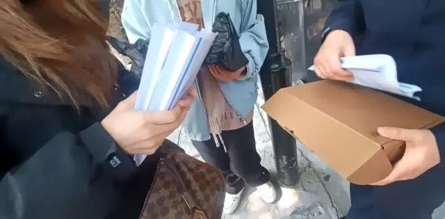 “我替你去‘送钱’！”杭州女民警假扮受害人，在荒郊野外抓“车手”