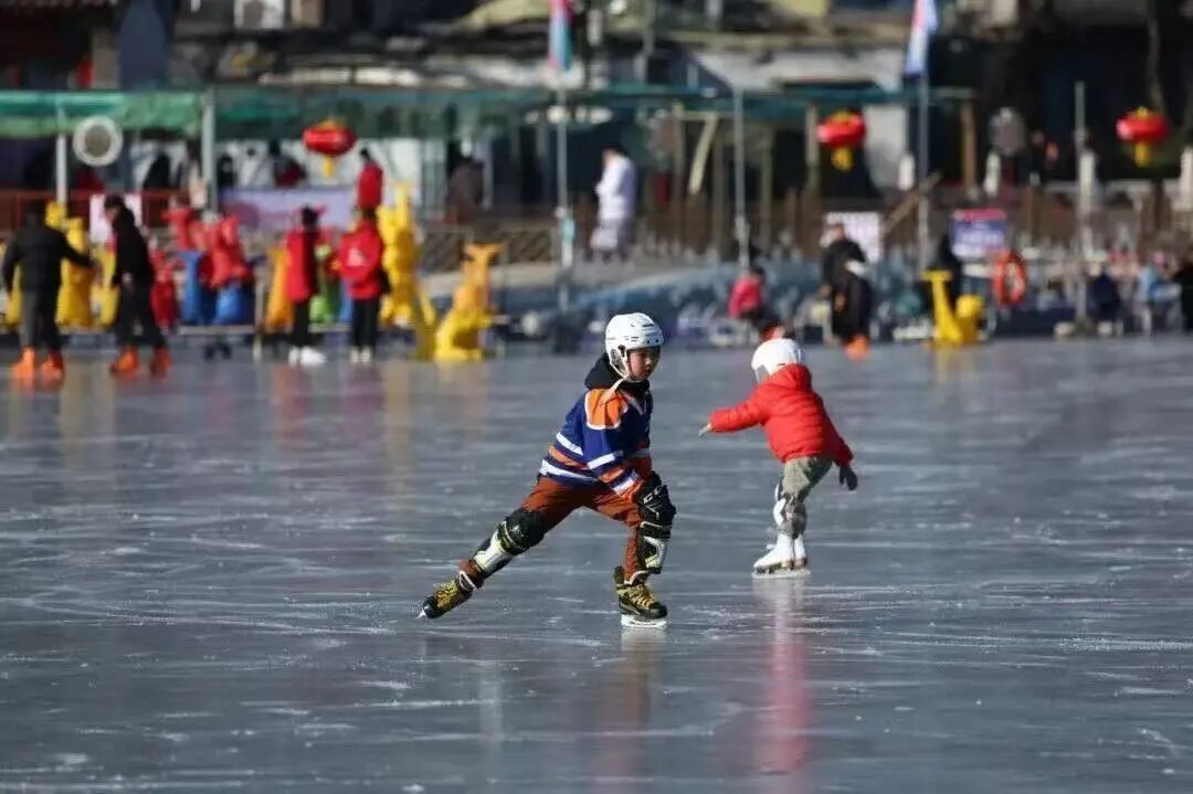 北京：什刹海后海冰场今起开放！需现场扫码购票