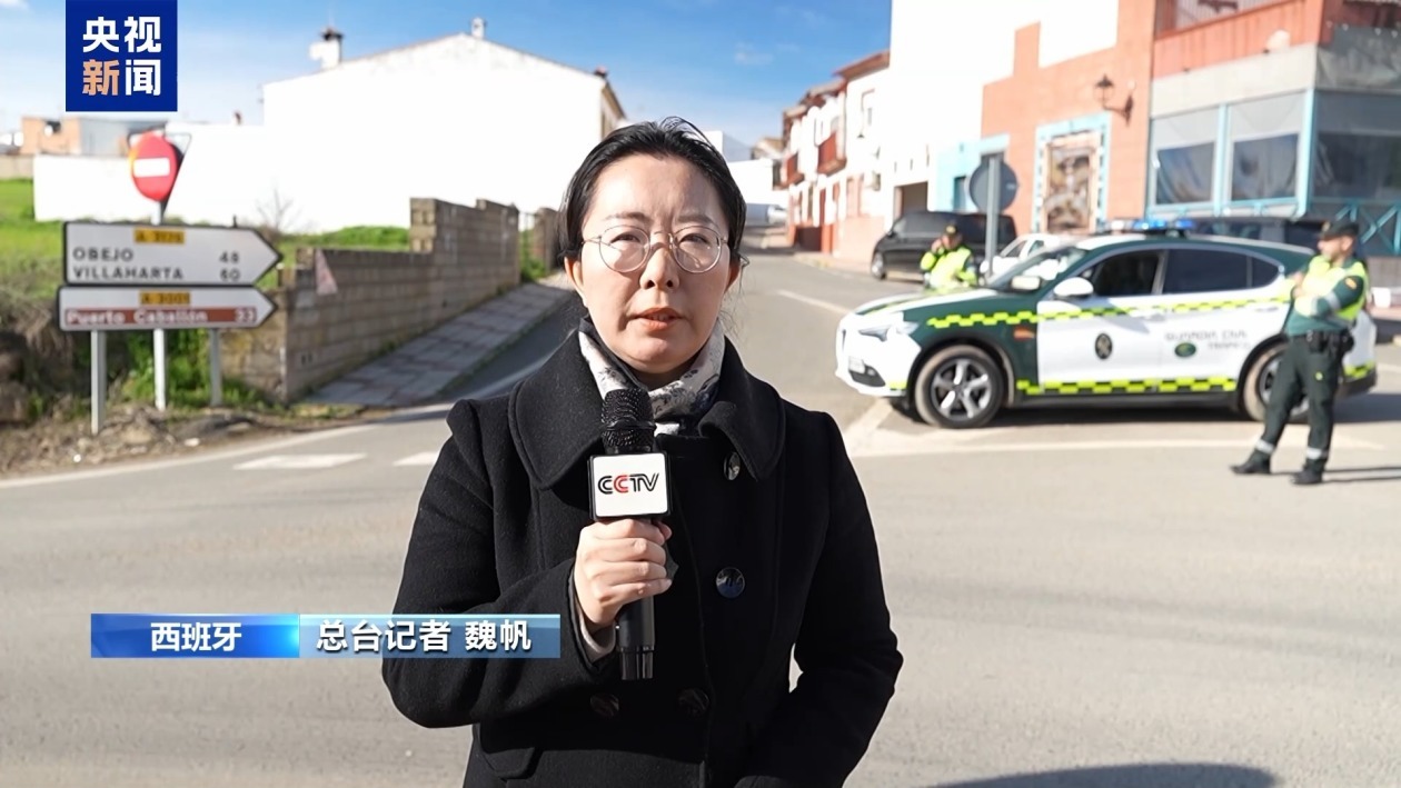 西班牙高铁脱轨相撞事故救援工作仍在继续