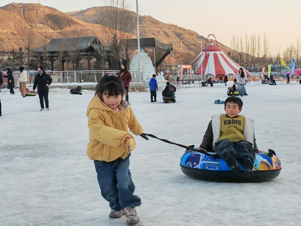 高原雪韵盼春来