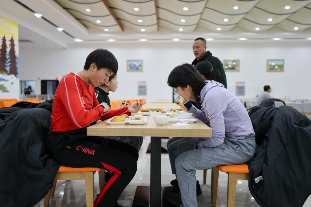 她们，绽放在中国冷极