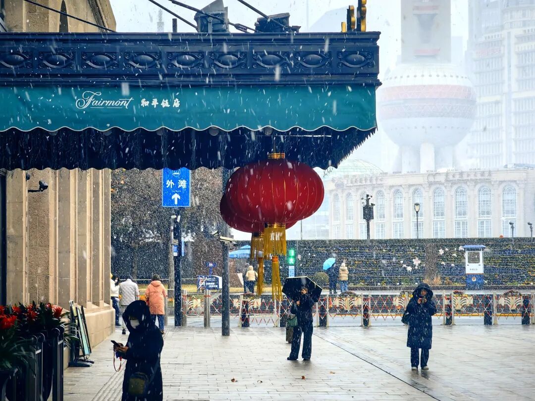 上海全城追雪！朋友圈和校园里彻底沸腾！零下6℃要来了，赏雪打卡还有机会