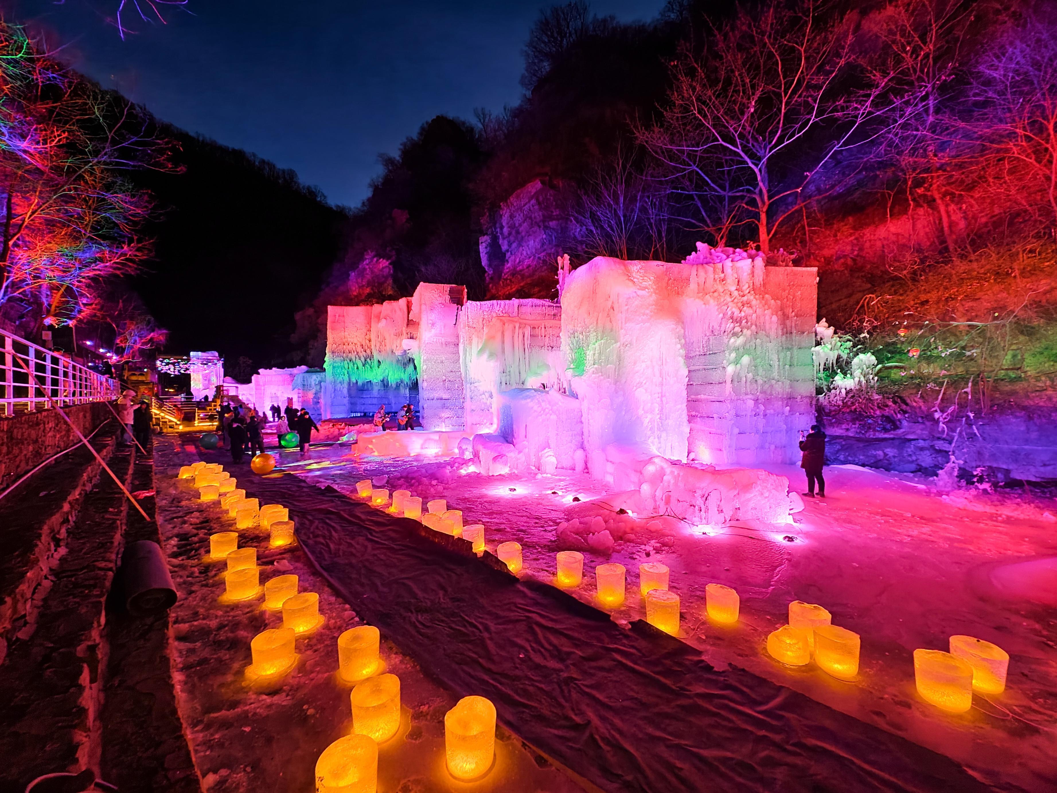 “冷冰雪”激活“热消费”