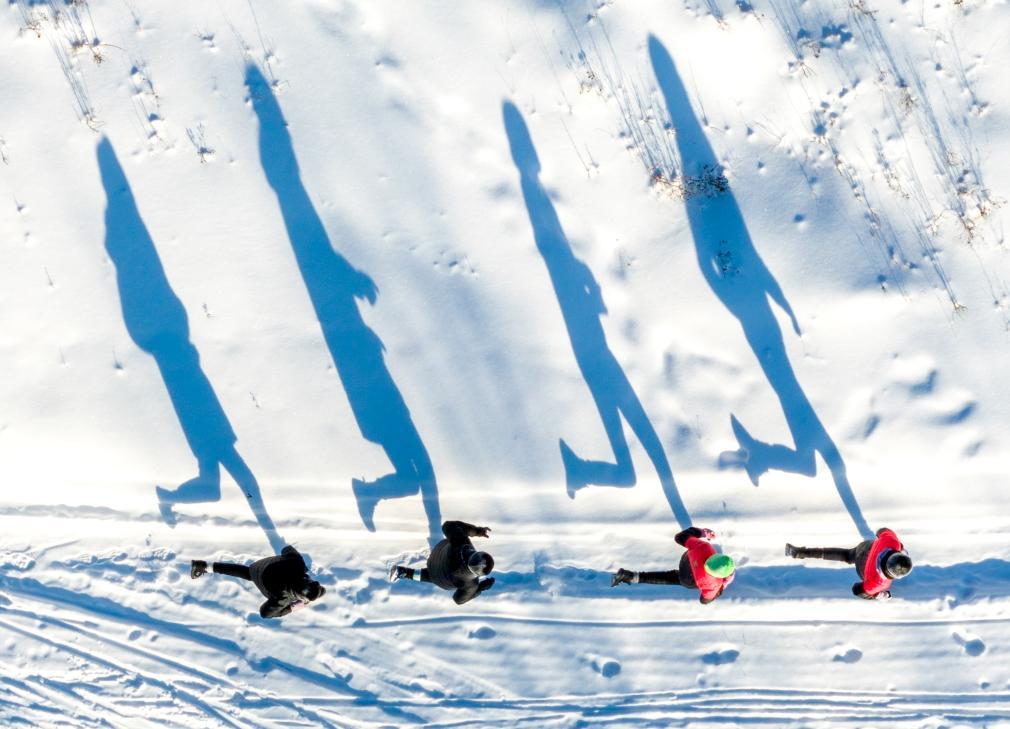 她们，绽放在中国冷极