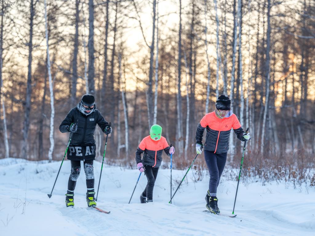 她们，绽放在中国冷极