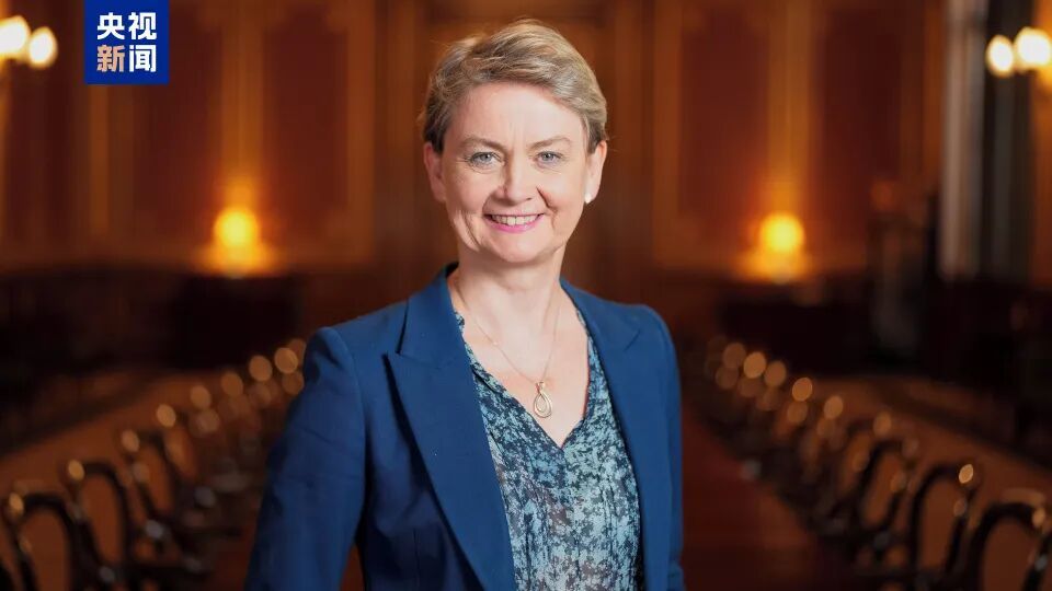 “作为欧洲人，我们必须明确表示：底线已经达到”