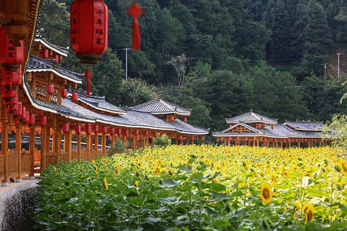 看CMG群众足球邀请赛，赴永州过瑶乡大年！