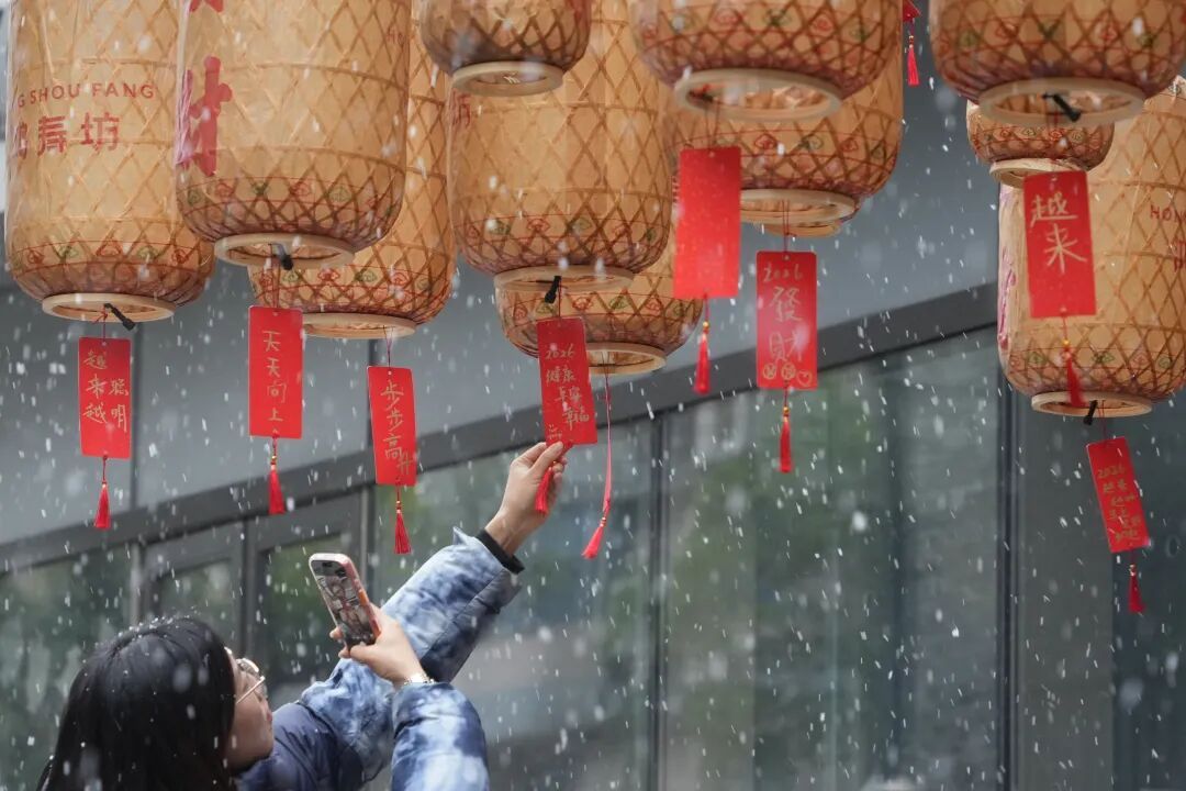 上海全城追雪！朋友圈和校园里彻底沸腾！零下6℃要来了，赏雪打卡还有机会