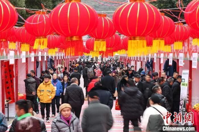 今日大寒 | 坚冰生春水，寒尽盼团圆