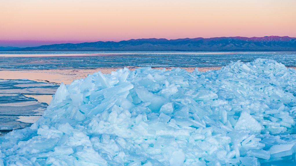 高原雪韵盼春来