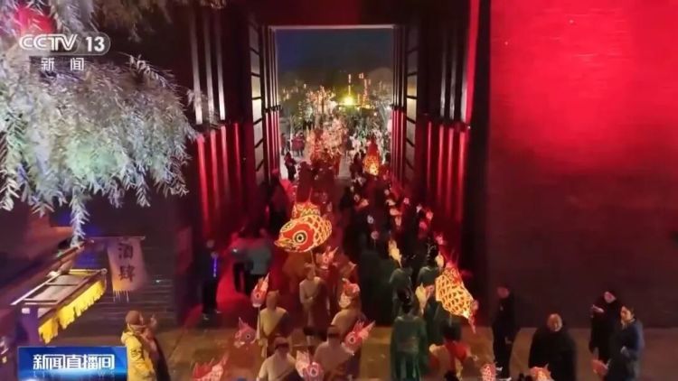 情绪价值拉满！又一新职业，火了！