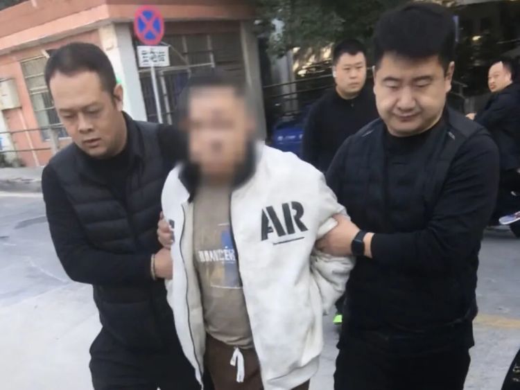 潜逃27年的持刀抢劫犯罪嫌疑人，落网！