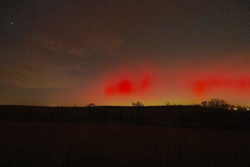 较为罕见，强度仍在增加！美国发布警报，网友：怪不得我这两天睡不好
