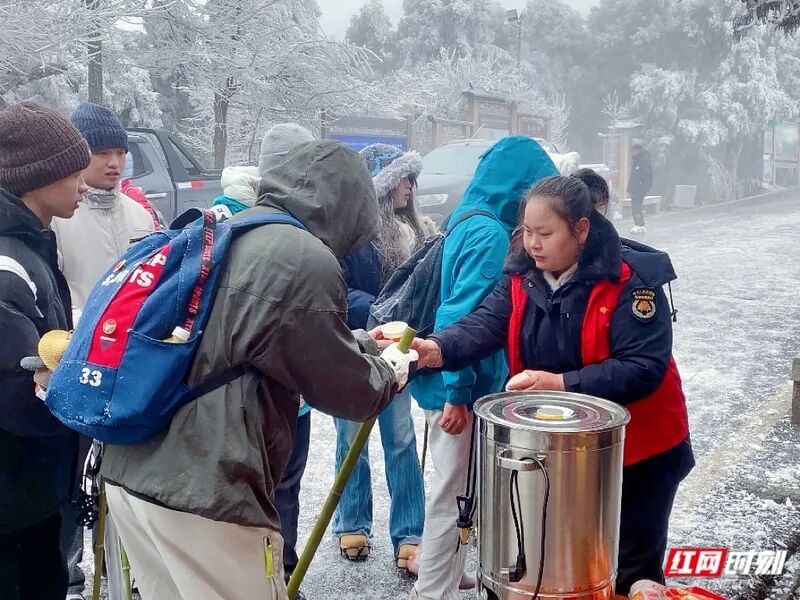 湖南多地景区因冰雪天气临时闭园
