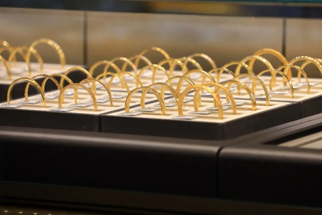 金饰克价，逼近1500元！