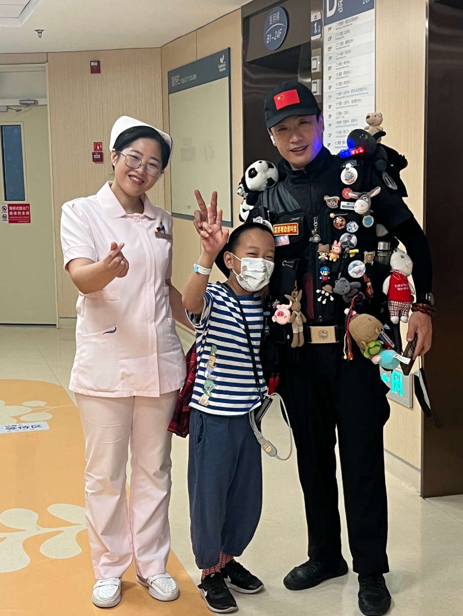 还记得大连“玩具侠”吗?爆火三年后,他再受关注… 还记得大连“玩具侠”吗?爆火三年后,他再受关注…