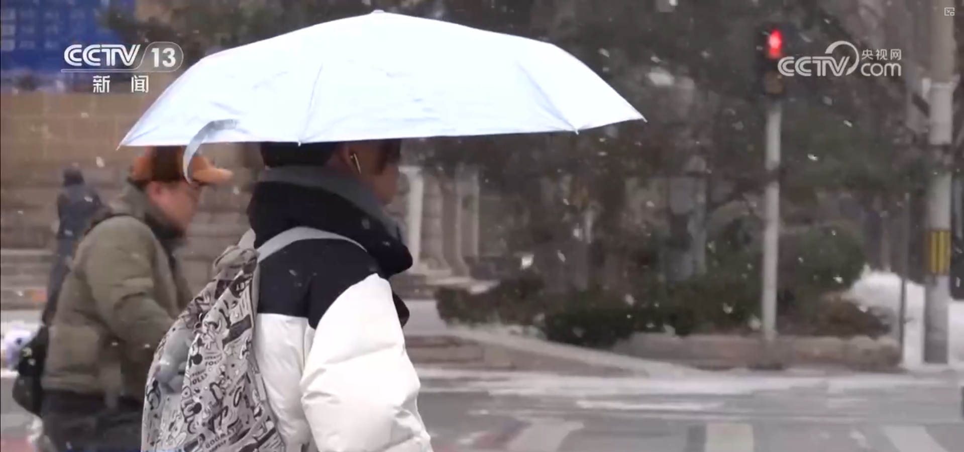 雪质干松or光滑如冰壳 南北方降雪大不同？警惕冬季行车“隐形杀手”