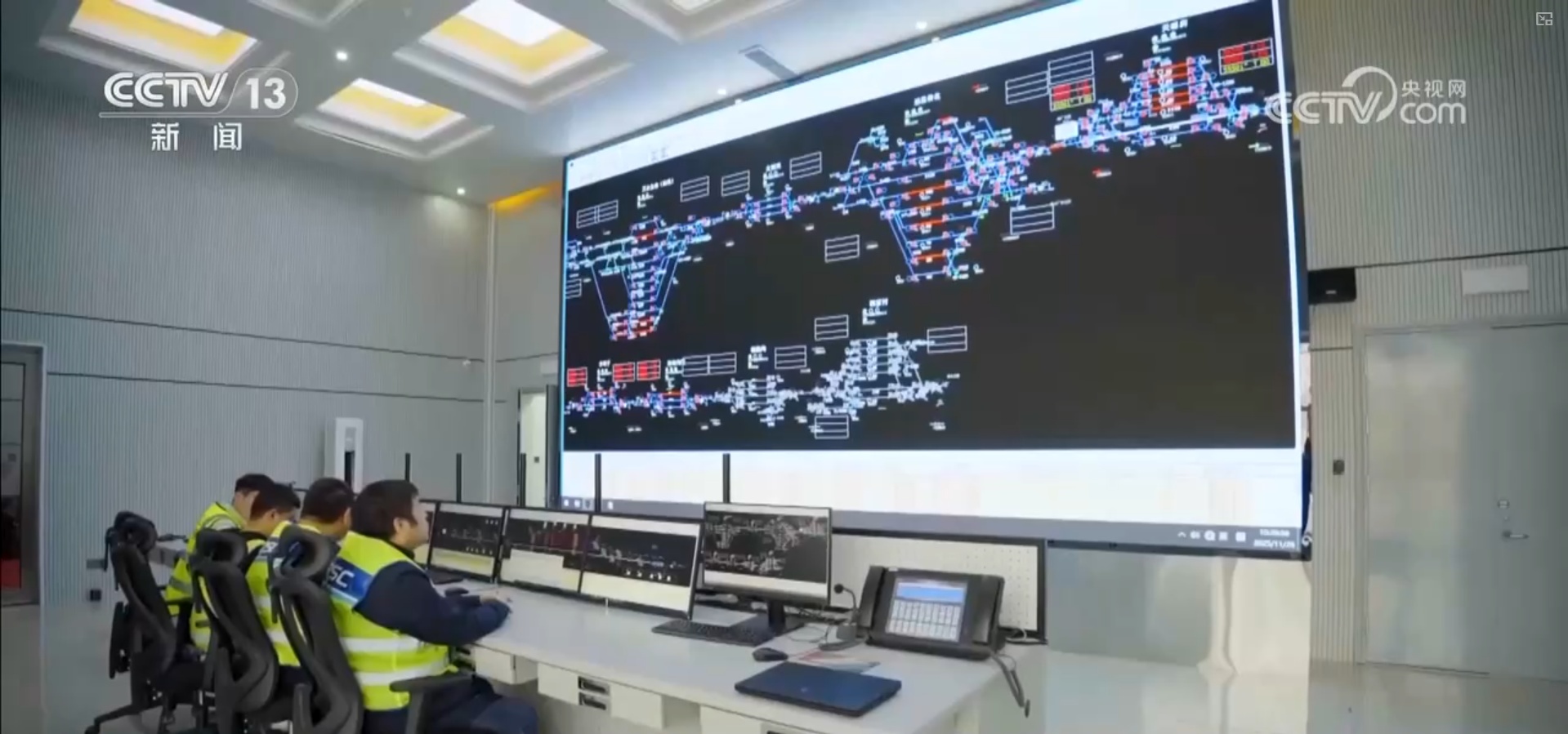 我国铁路重载运输迈入“智能群组”新时代 “黑科技”破解货运增量难题