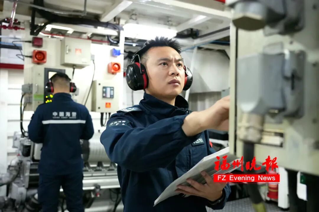 舰艇“心脏”守护者!福州海警吴万忠,有绝活! 舰艇“心脏”守护者!福州海警吴万忠,有绝活!