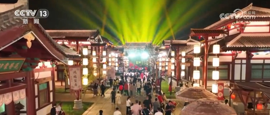 外溢产值3390.95亿元！“电影+”消费热浪溢出影院 释放文化经济增长新空间