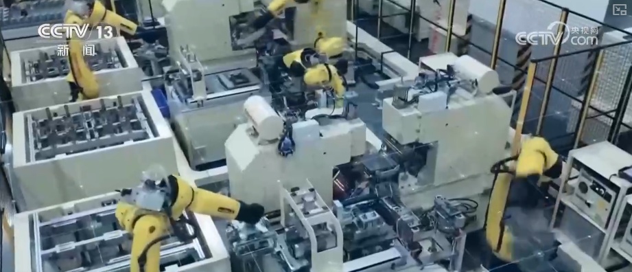 超6000家,破1.2万亿元!人工智能催生新岗位、新职业 劳动者拥有更多发展机会 超6000家,破1.2万亿元!人工智能催生新岗位、新职业 劳动者拥有更多发展机会