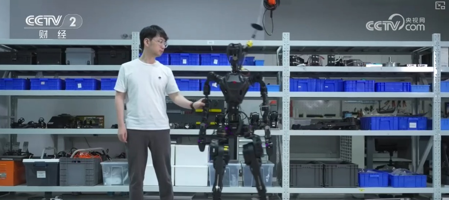 新技术催生“未来感”新职业 激发就业市场澎湃活力释放无限可能