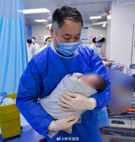 腹痛入院知怀胎十月 女子已成功分娩