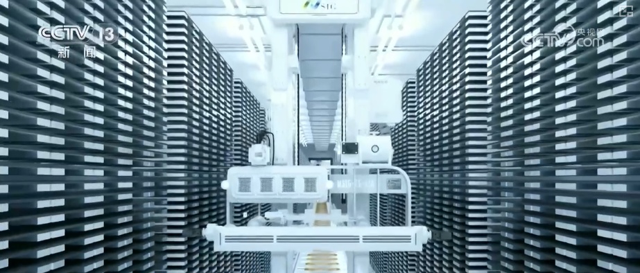 超6000家,破1.2万亿元!人工智能催生新岗位、新职业 劳动者拥有更多发展机会 超6000家,破1.2万亿元!人工智能催生新岗位、新职业 劳动者拥有更多发展机会