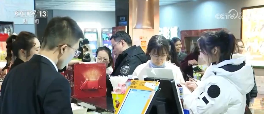 外溢产值3390.95亿元！“电影+”消费热浪溢出影院 释放文化经济增长新空间