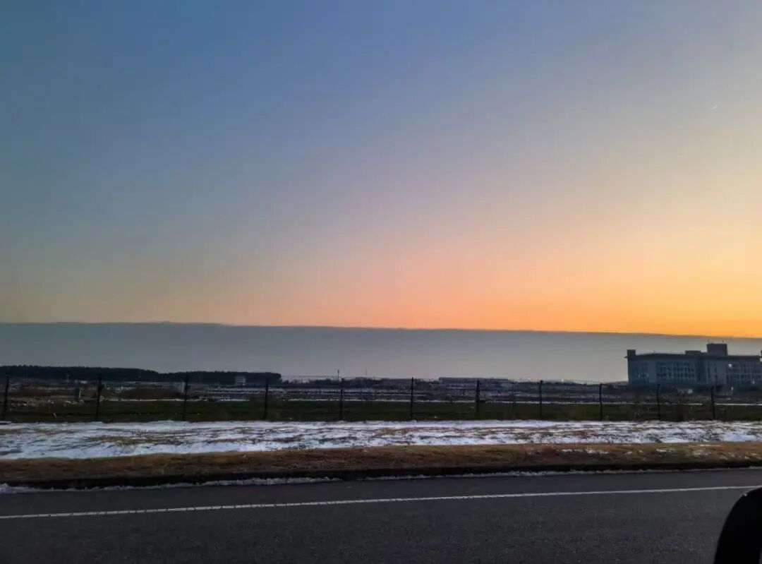 罕见！南京天空刷屏！很多人拍到了