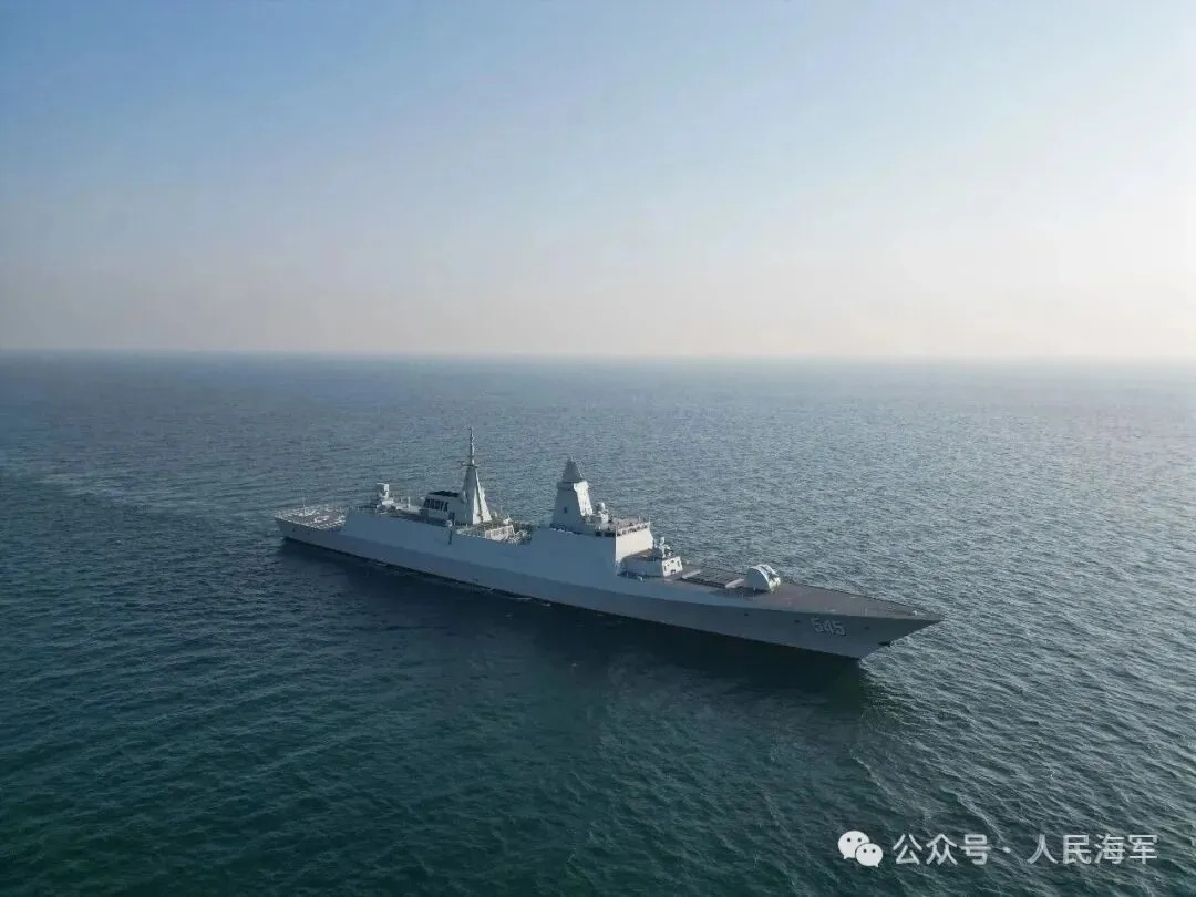 漯河舰,入列一周年! 漯河舰,入列一周年!